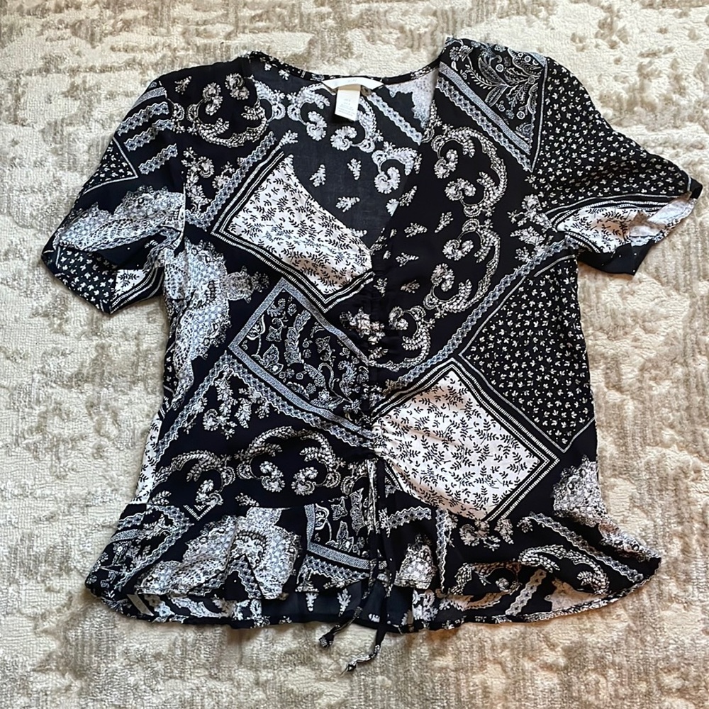 Cute blouse